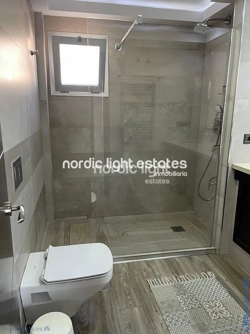 Baño de Casa o chalet en venta en Nerja con Terraza y Piscina