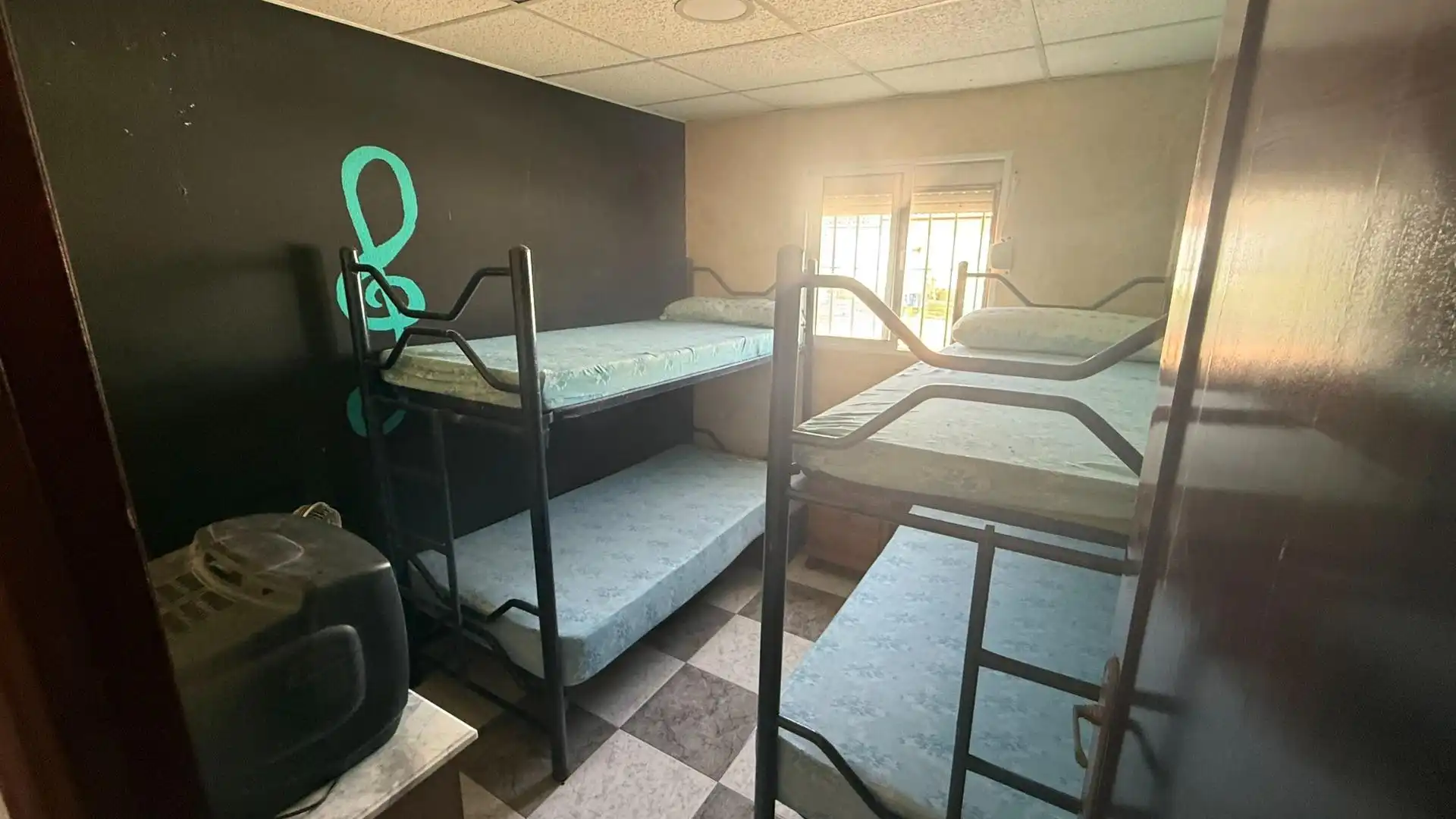 Dormitori de Casa o xalet en venda en Chiclana de la Frontera amb Jardí privat, Terrassa i Traster
