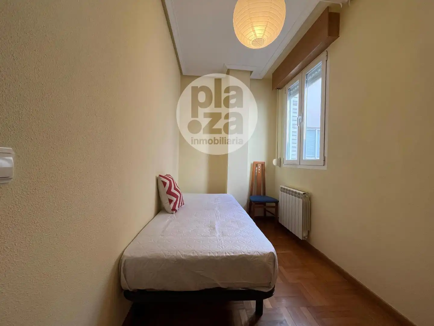 Habitación de Piso de alquiler en Burgos con Calefacción y Amueblado