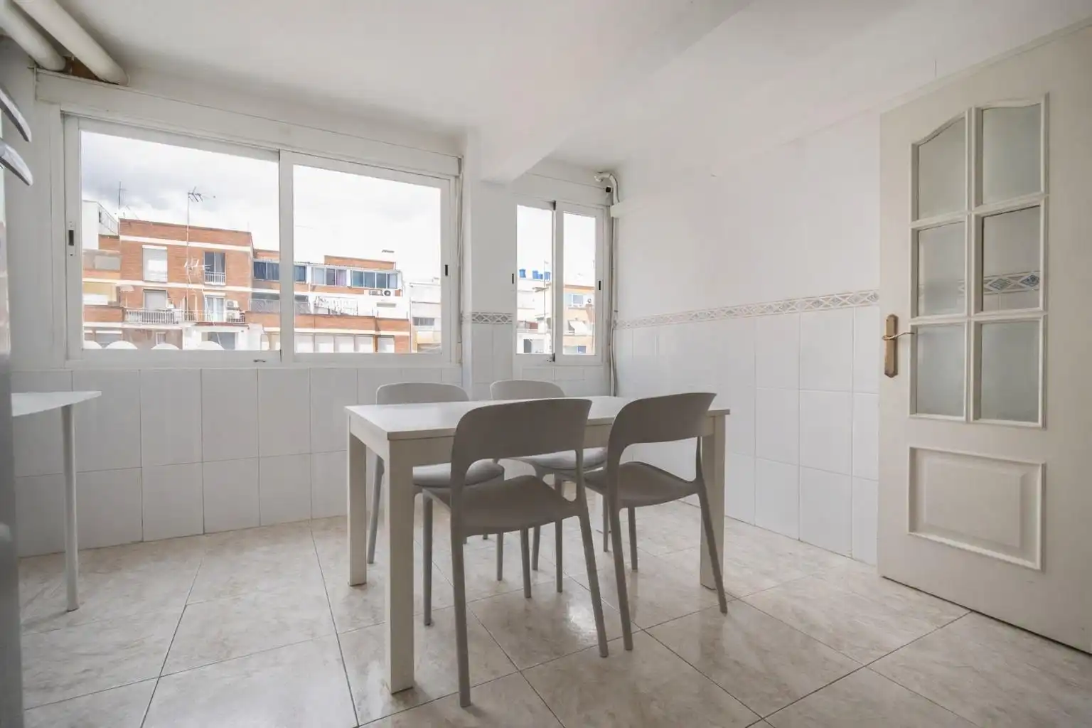Esszimmer von Wohnungen zum Verkauf in  Palma de Mallorca mit Klimaanlage, Privatgarten und Parkett