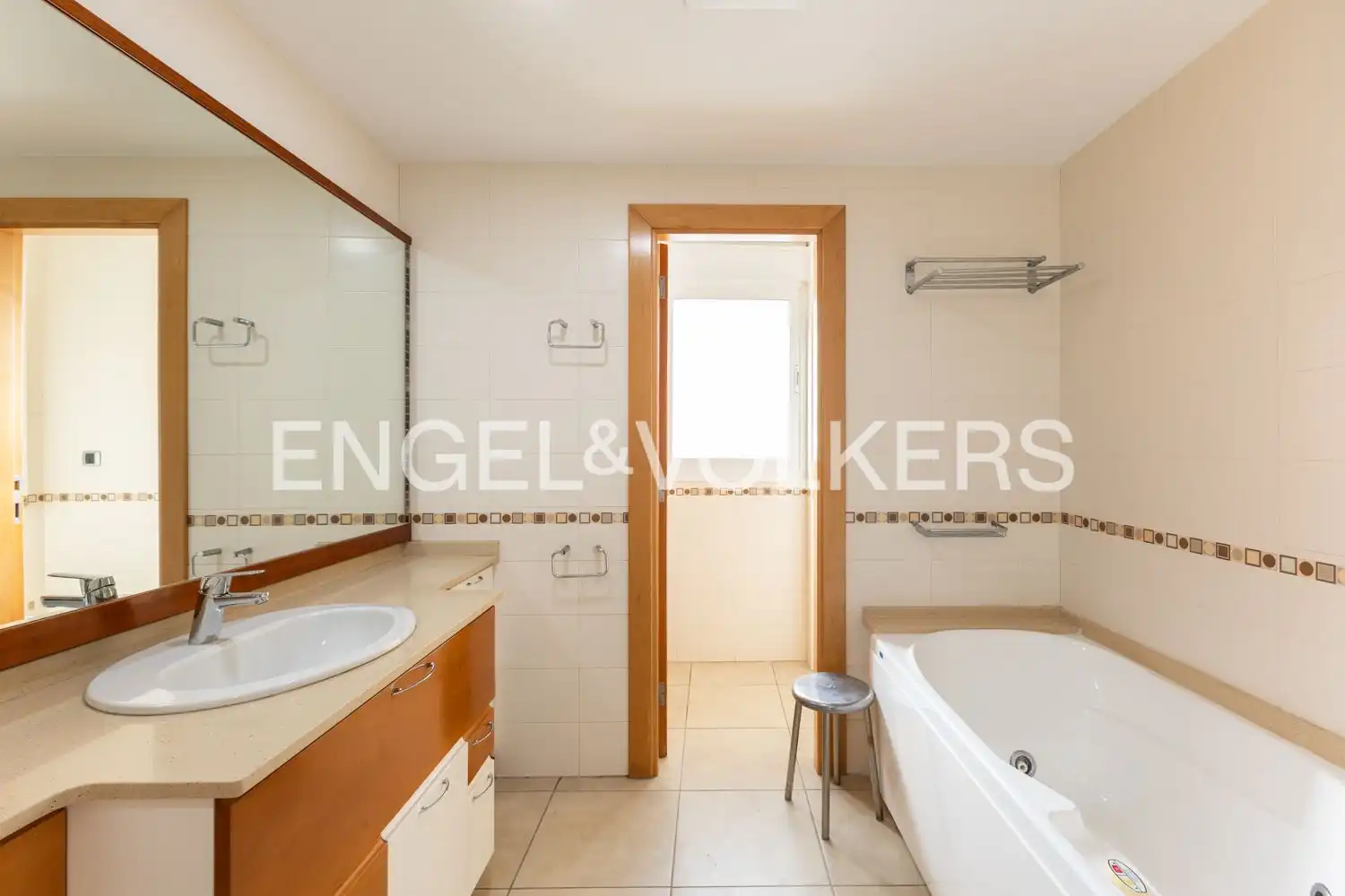 Bathroom of Detached homes for rent in Castellón de la Plana / Castelló de la Plana  with Air Conditioner, Heating and Private garden