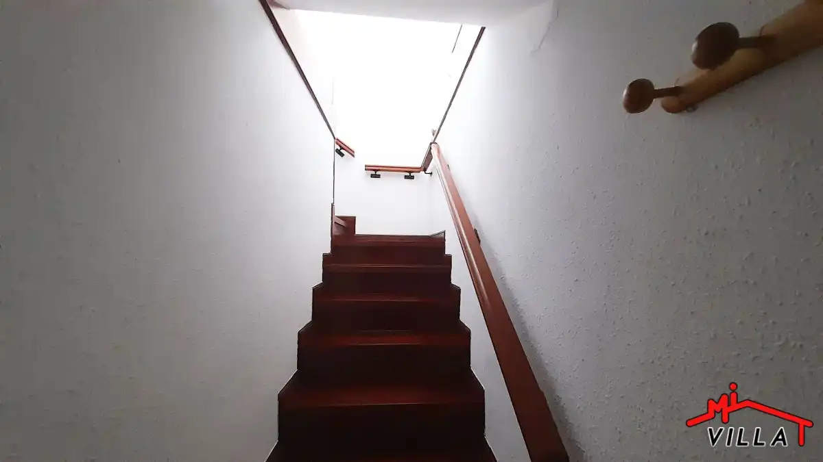 Casa o xalet en venda en Laredo amb Terrassa i Moblat
