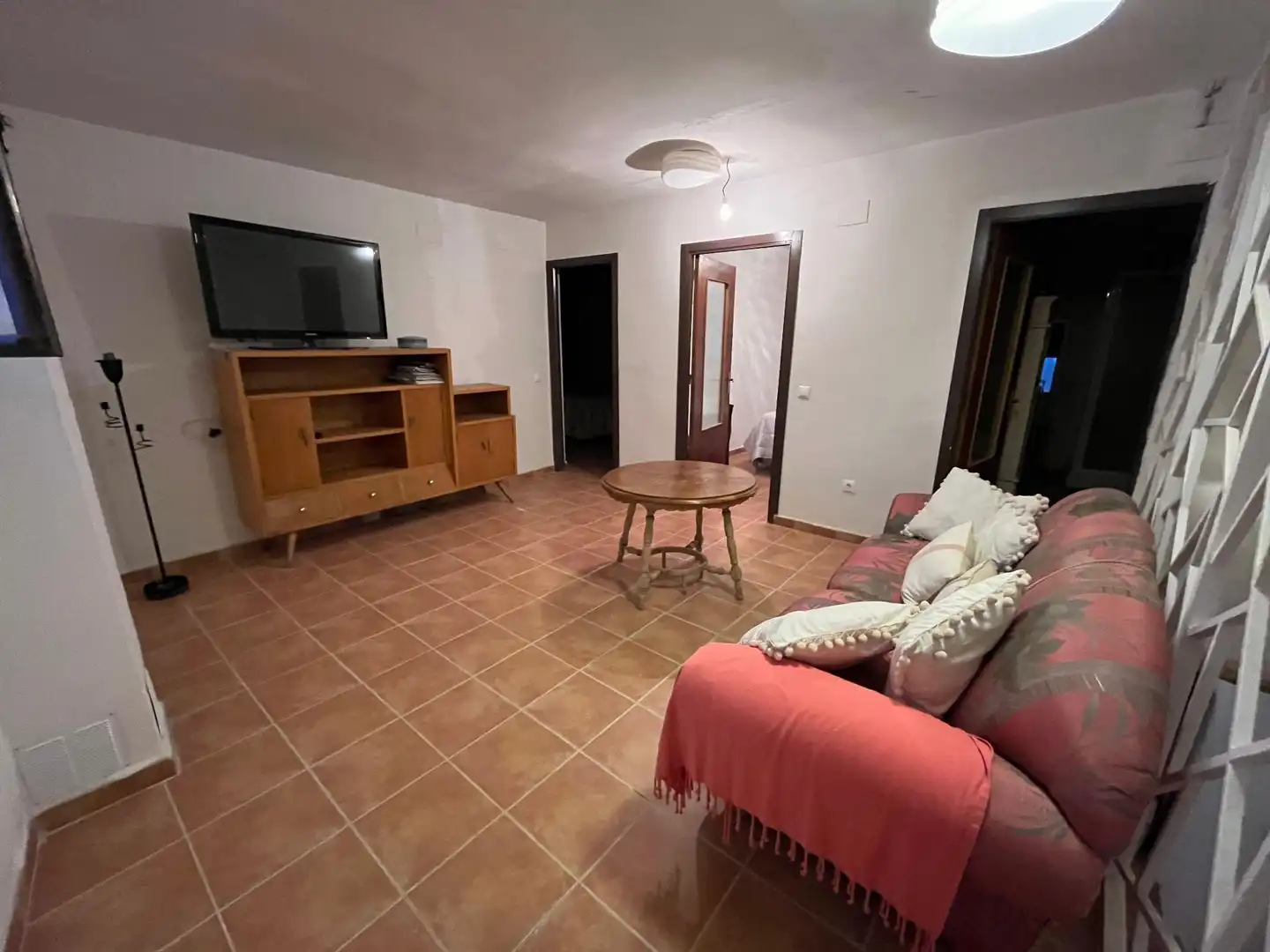 Sala d'estar de Finca rústica en venda en Palomera amb Calefacció