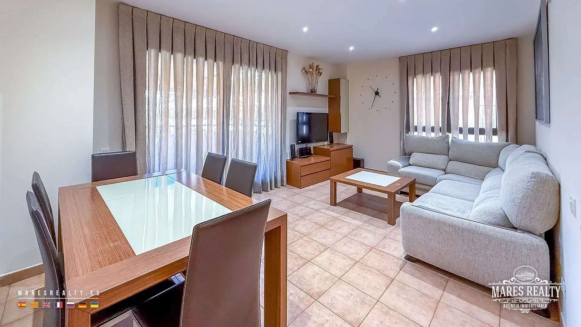 Flat with pool for sale in Santa Clotilde