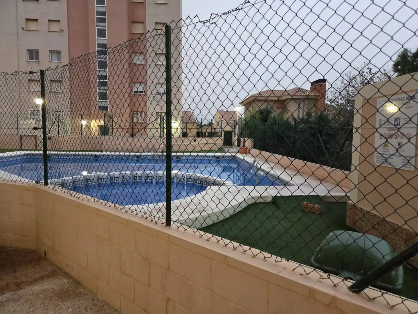 Piscina de Apartamento en venta en Cartagena con Aire acondicionado, Calefacción y Amueblado