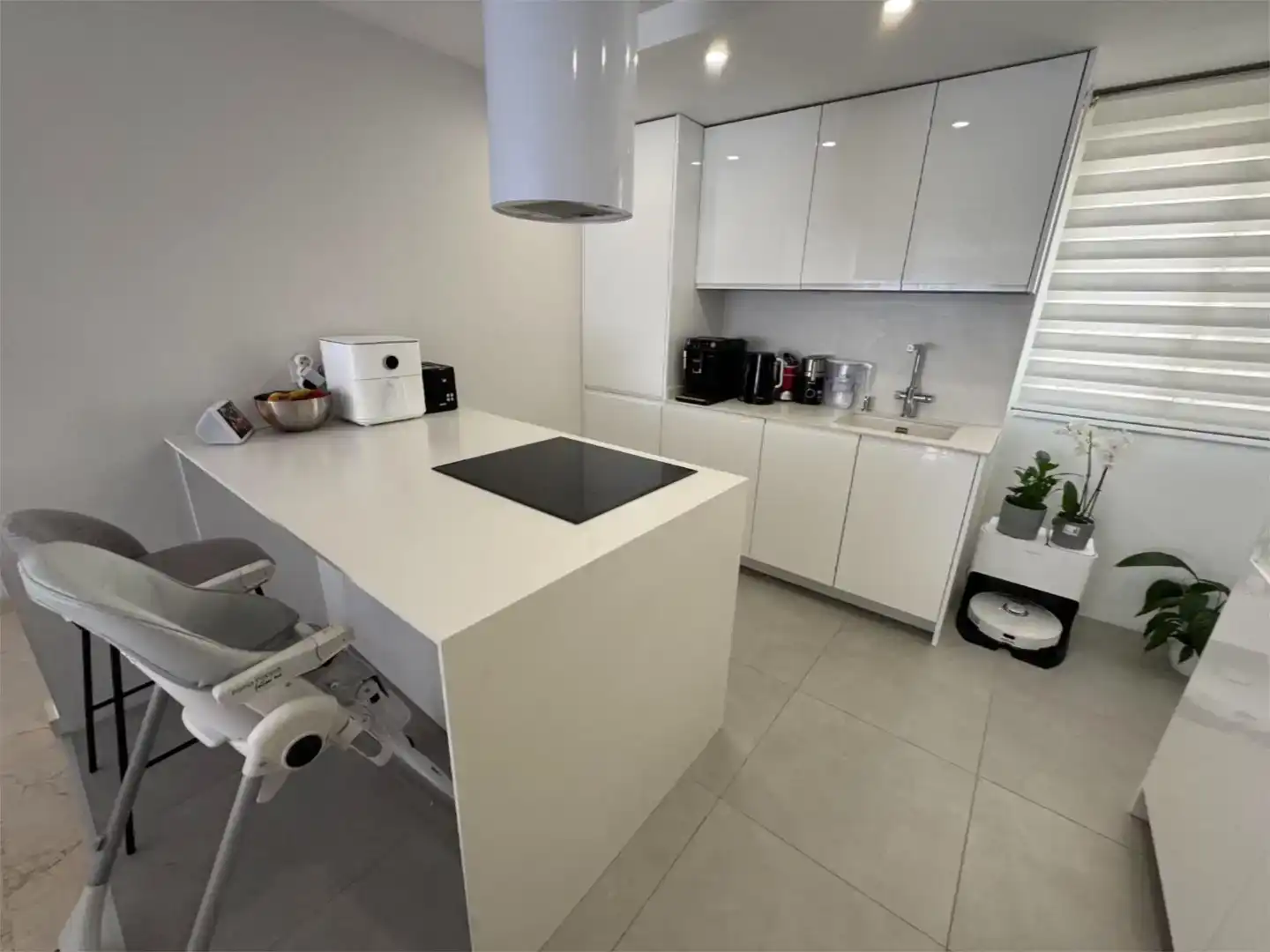 Kitchen of Flat for sale in Paterna  with Air Conditioner, Swimming Pool and Balcony