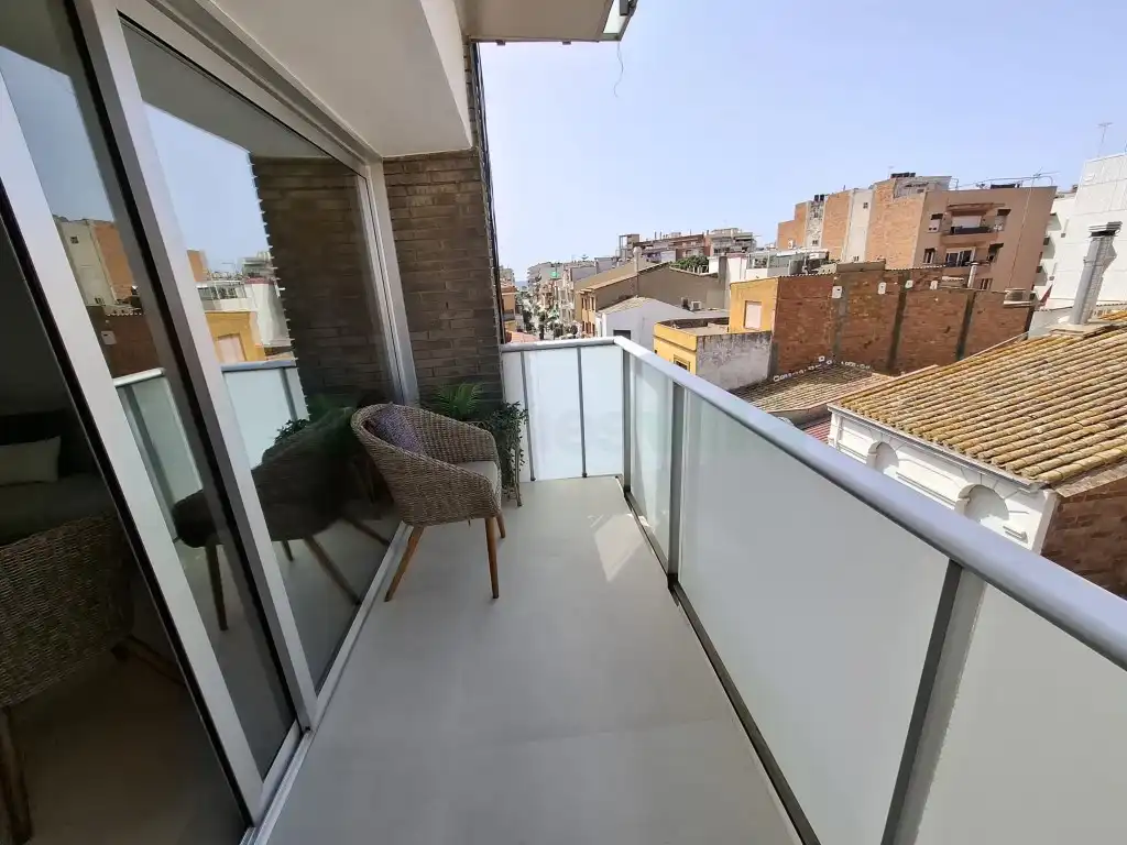 Terraza de Piso en venta en Pineda de Mar con Aire acondicionado