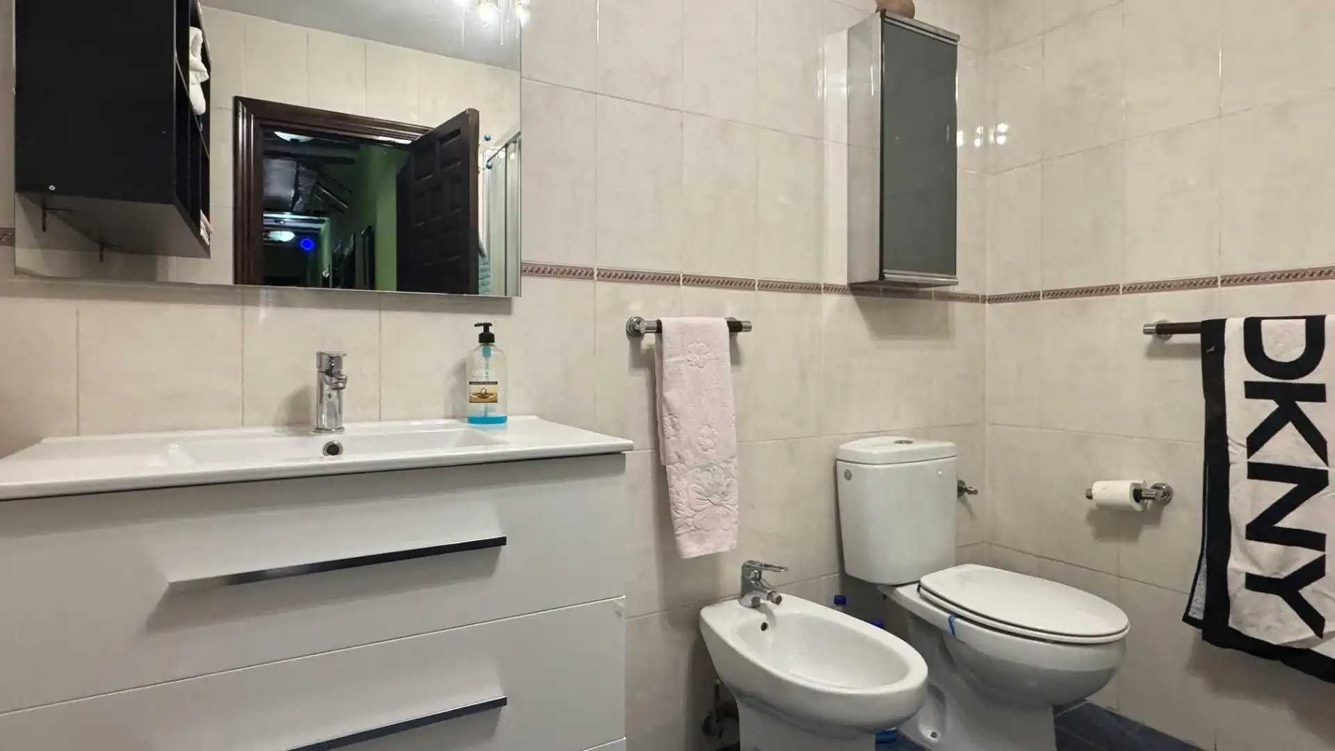 Baño de Casa o chalet en venta en Baños de Rioja con Calefacción, Jardín privado y Terraza