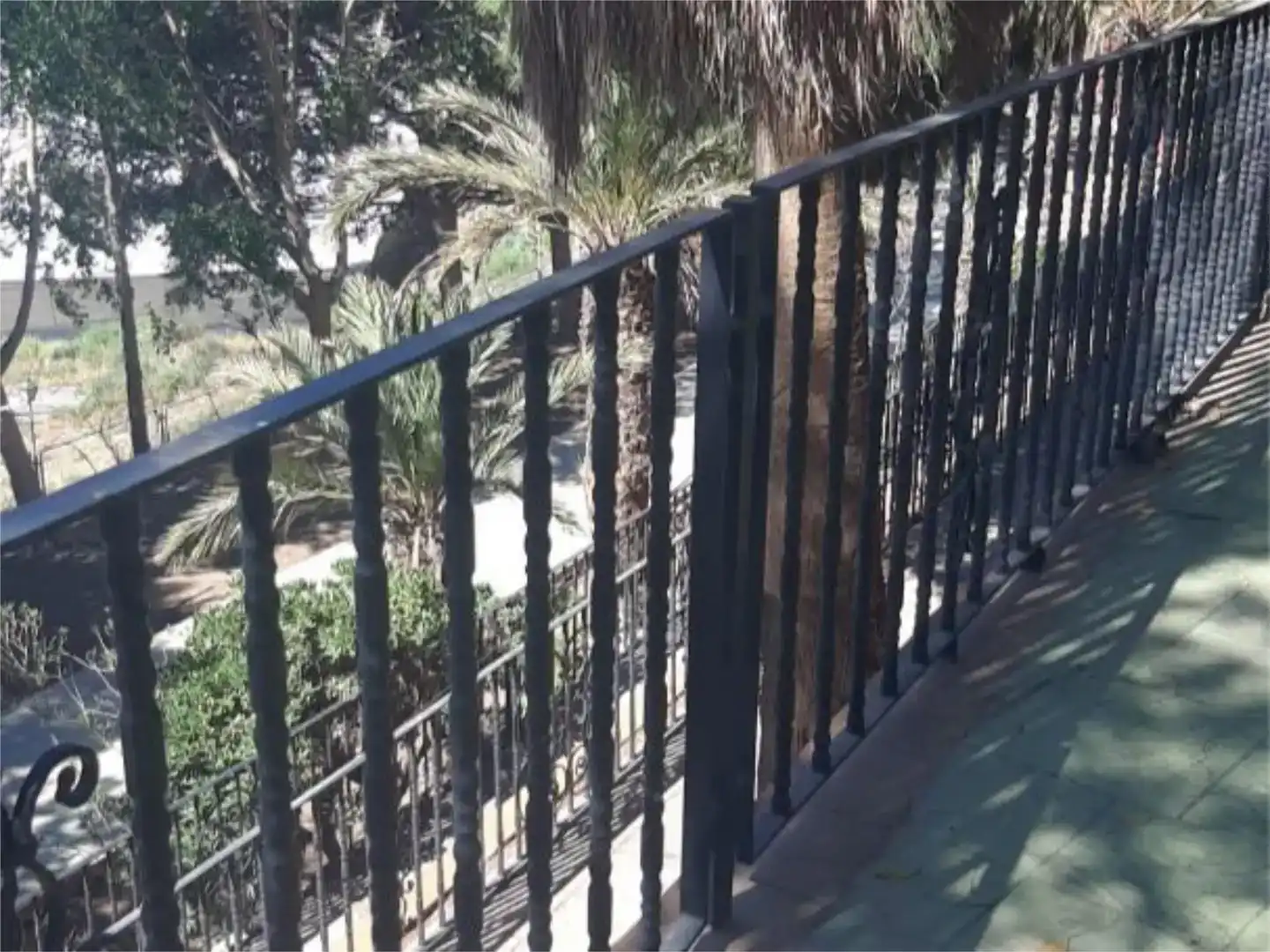 Terraza de Piso en venta en Roquetas de Mar con Aire acondicionado, Jardín privado y Piscina