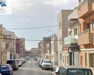 Vista exterior de Casa o xalet en venda en El Cuervo de Sevilla amb Jardí privat