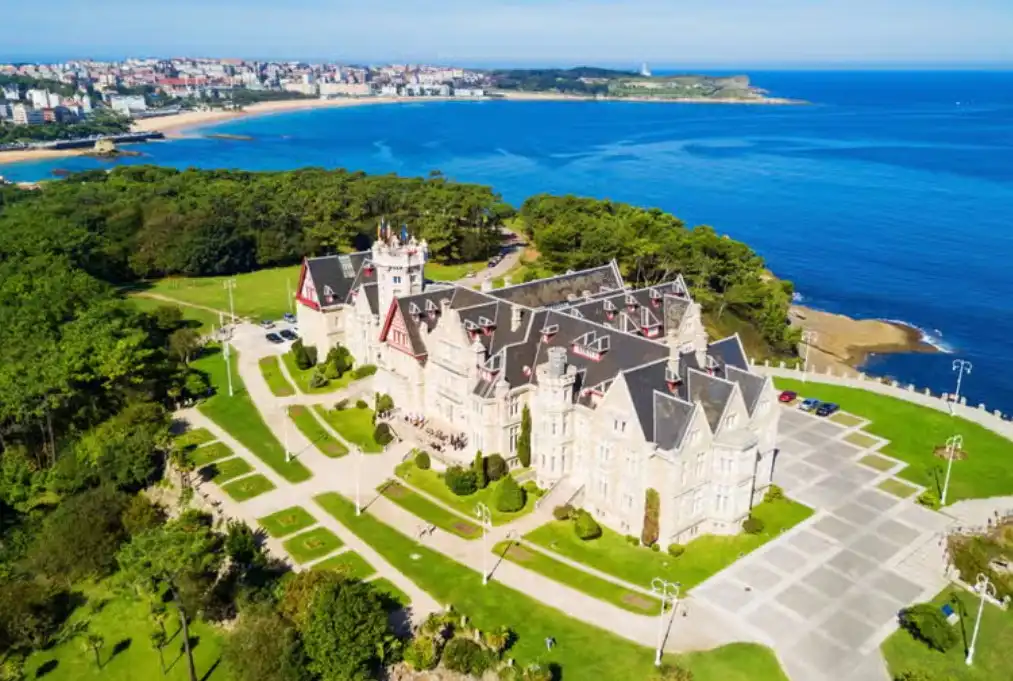 Exterior view of Apartments for sale in Santander  with Parquet flooring, Furnished and Washing machine