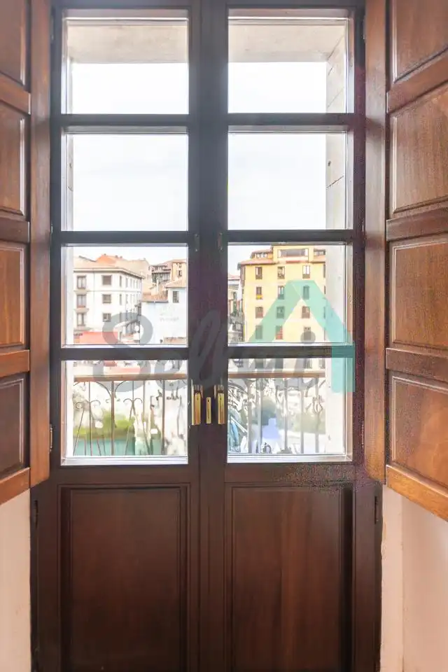 Habitación de Piso en venta en Llanes con Calefacción, Parquet y Balcón