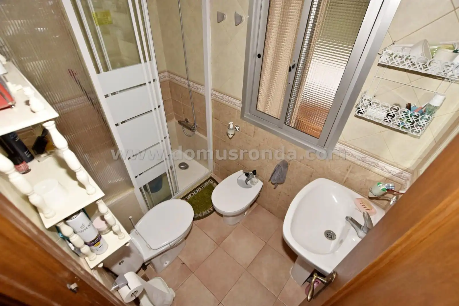 Badezimmer von Wohnung zum Verkauf in Ronda mit Möbliert
