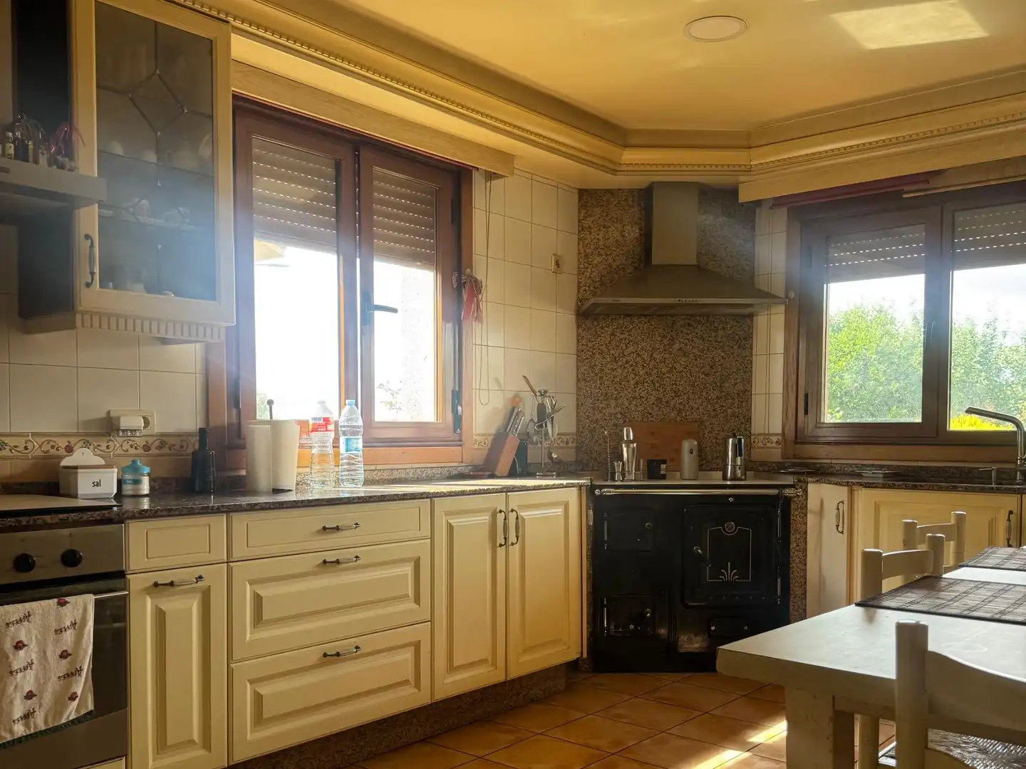 Cocina de Casa o chalet en venta en Lalín con Calefacción, Jardín privado y Amueblado