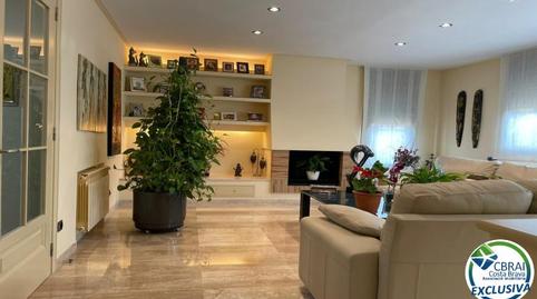 Foto 5 de Casa adosada en venta en La Bisbal d'Empordà, Girona