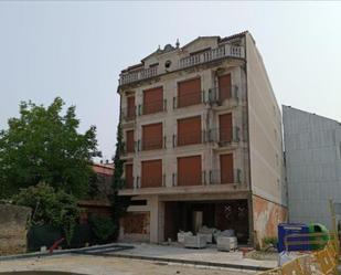 Vista exterior de Edifici en venda en Caldas de Reis