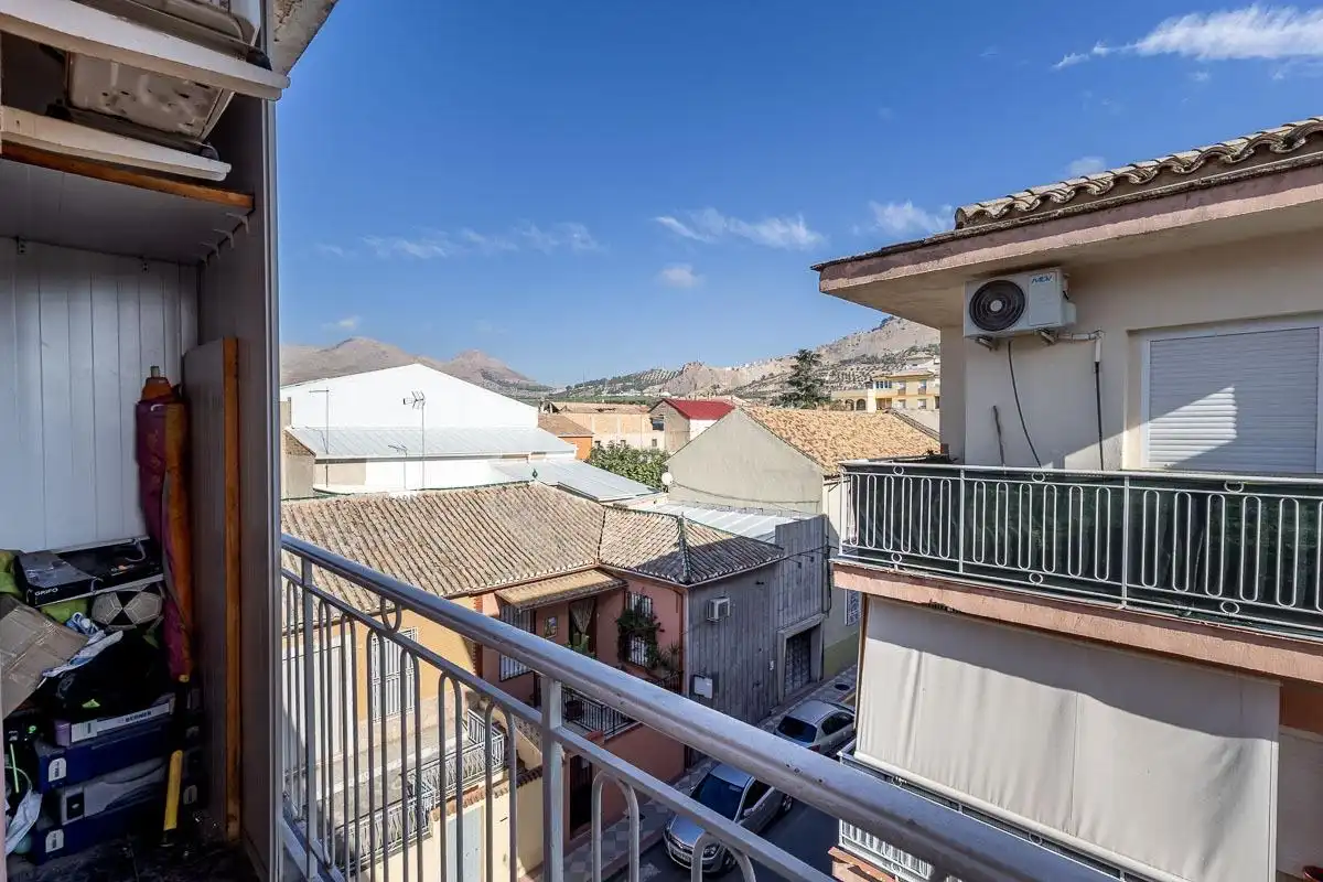 Vista exterior de Piso en venta en Atarfe