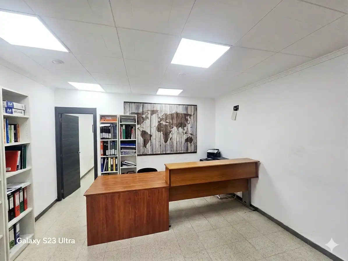 Local comercial en venda a Salut - Lloreda, imagen 2