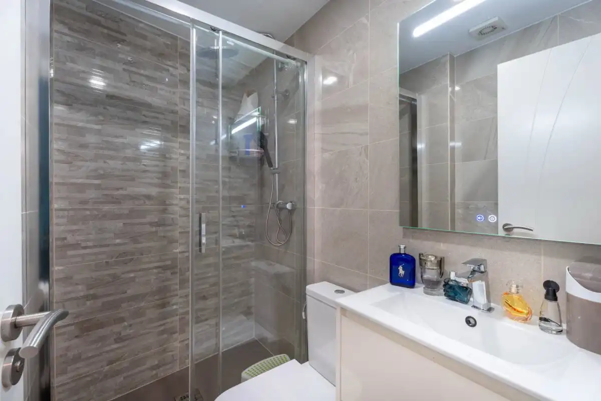 Baño de Piso en venta en Terrassa con Calefacción y Balcón