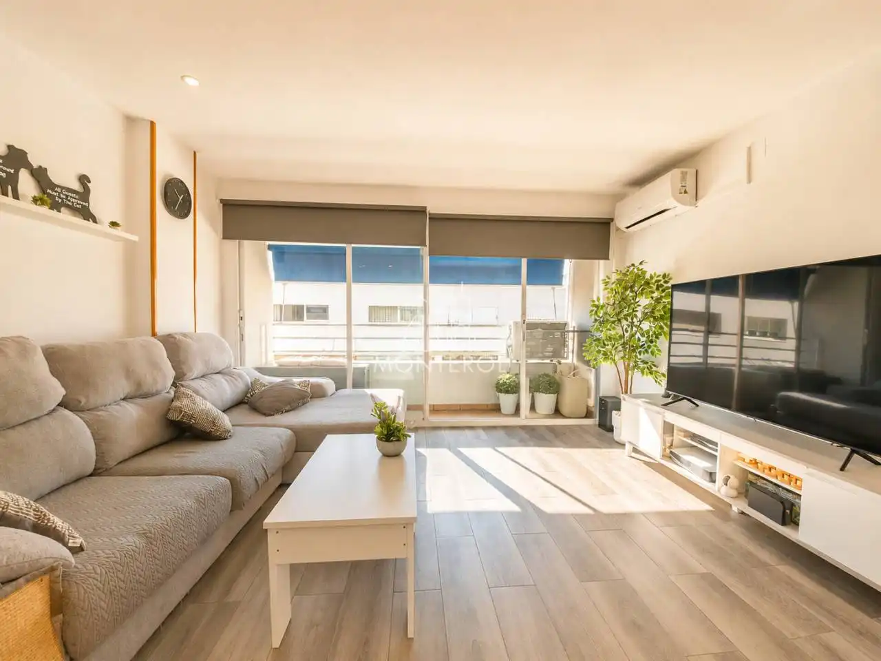 Sala de estar de Dúplex en venta en Sabadell con Aire acondicionado, Calefacción y Balcón