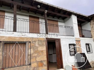 Haus zum Verkauf in Valle de Valdebezana