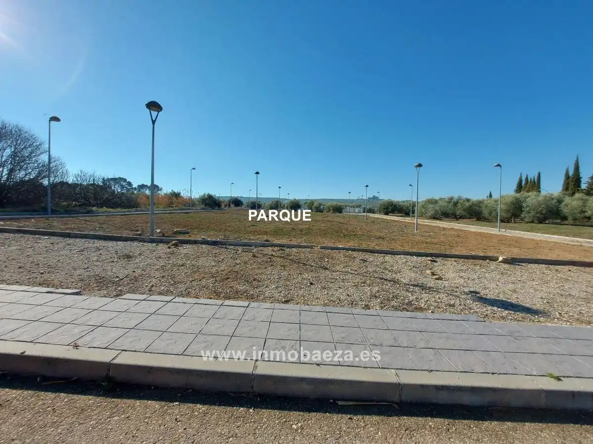 Terreni e lotti in vendita a Baeza