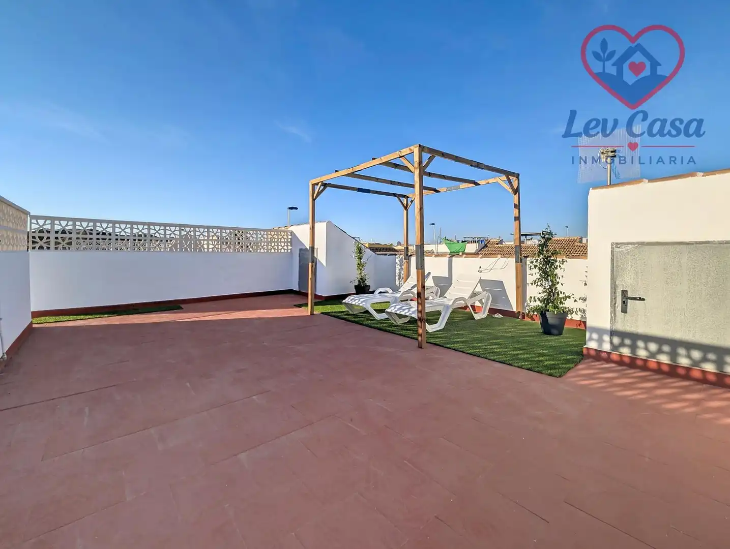 Terrassa de Casa o xalet en venda en Mazarrón amb Jardí privat i Piscina comunitària