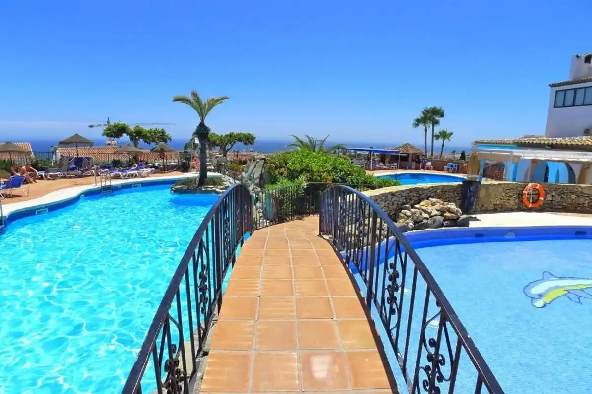 Schwimmbecken von Dachboden zum Verkauf in Nerja mit Klimaanlage, Heizung und Terrasse