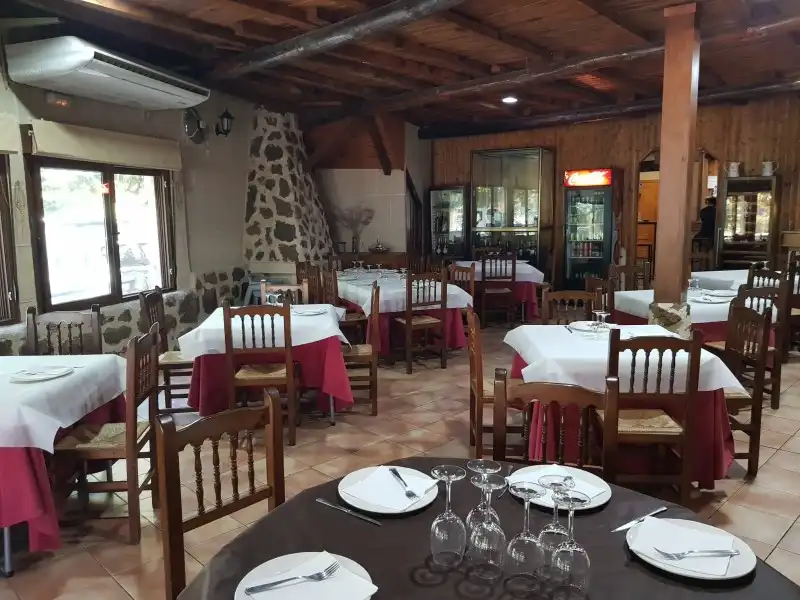 Casa o chalet en venta en Cabezuela del Valle con Aire acondicionado, Calefacción y Terraza