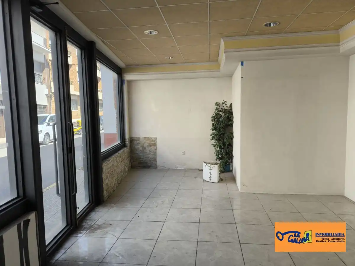 Local comercial de lloguer a Valdepeñas