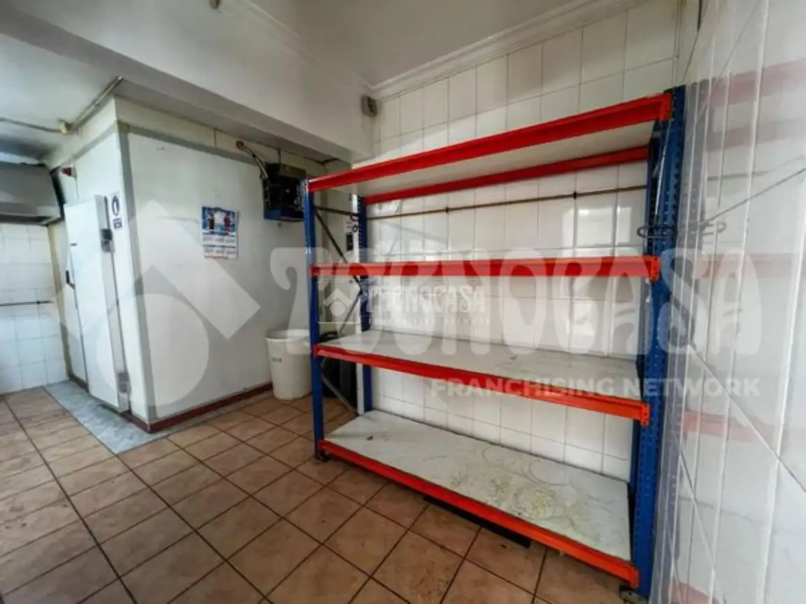 Local en venta en Los Tarahales - La Paterna