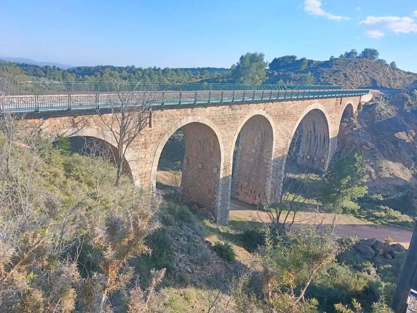 Vista exterior de Casa o xalet en venda en Caudiel amb Terrassa i Balcó
