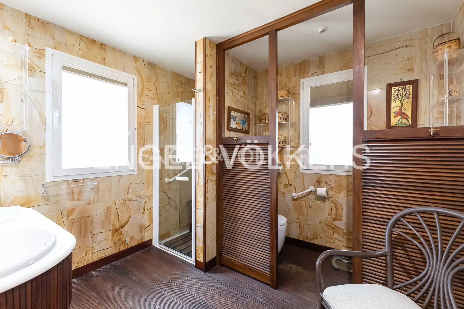 Bathroom of Houses for sale in Majadahonda  with Air Conditioner, Heating and Private garden