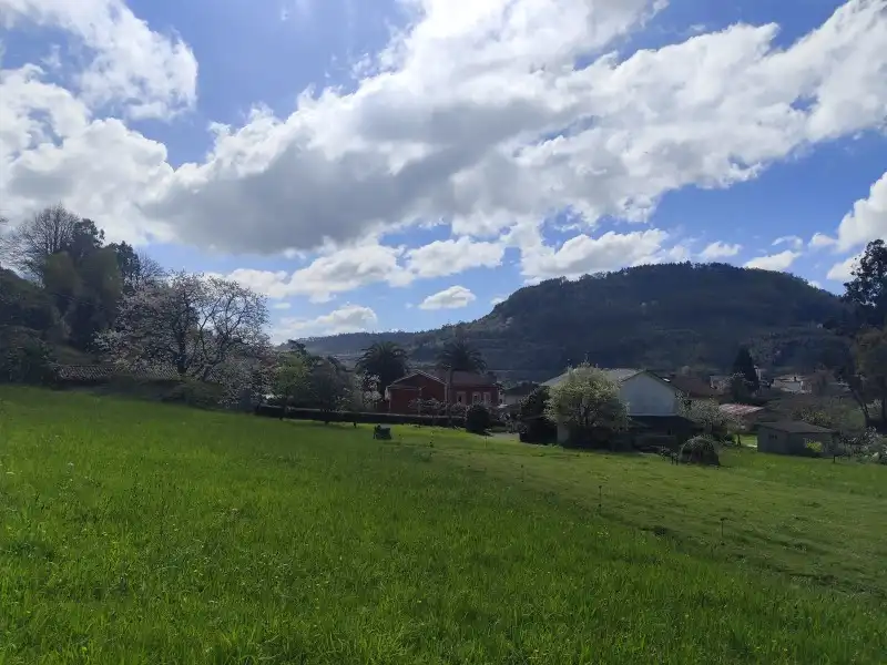 Casa adosada en venda en Pravia