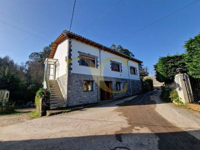 Casa-chalet en Venta en Naves en Pría - Nueva-Hontoria - Naves