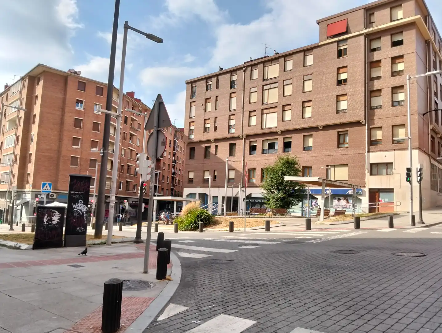 Vista exterior de Pis en venda en Bilbao  amb Calefacció, Moblat i Forn