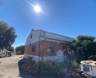 Exterior view of House or chalet for sale in Loranca de Tajuña  with Air Conditioner, Private garden and Terrace