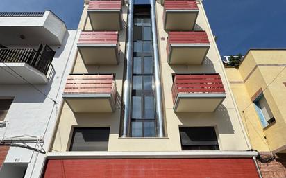 Außenansicht von Dachboden zum verkauf in Sant Carles de la Ràpita mit Terrasse und Balkon