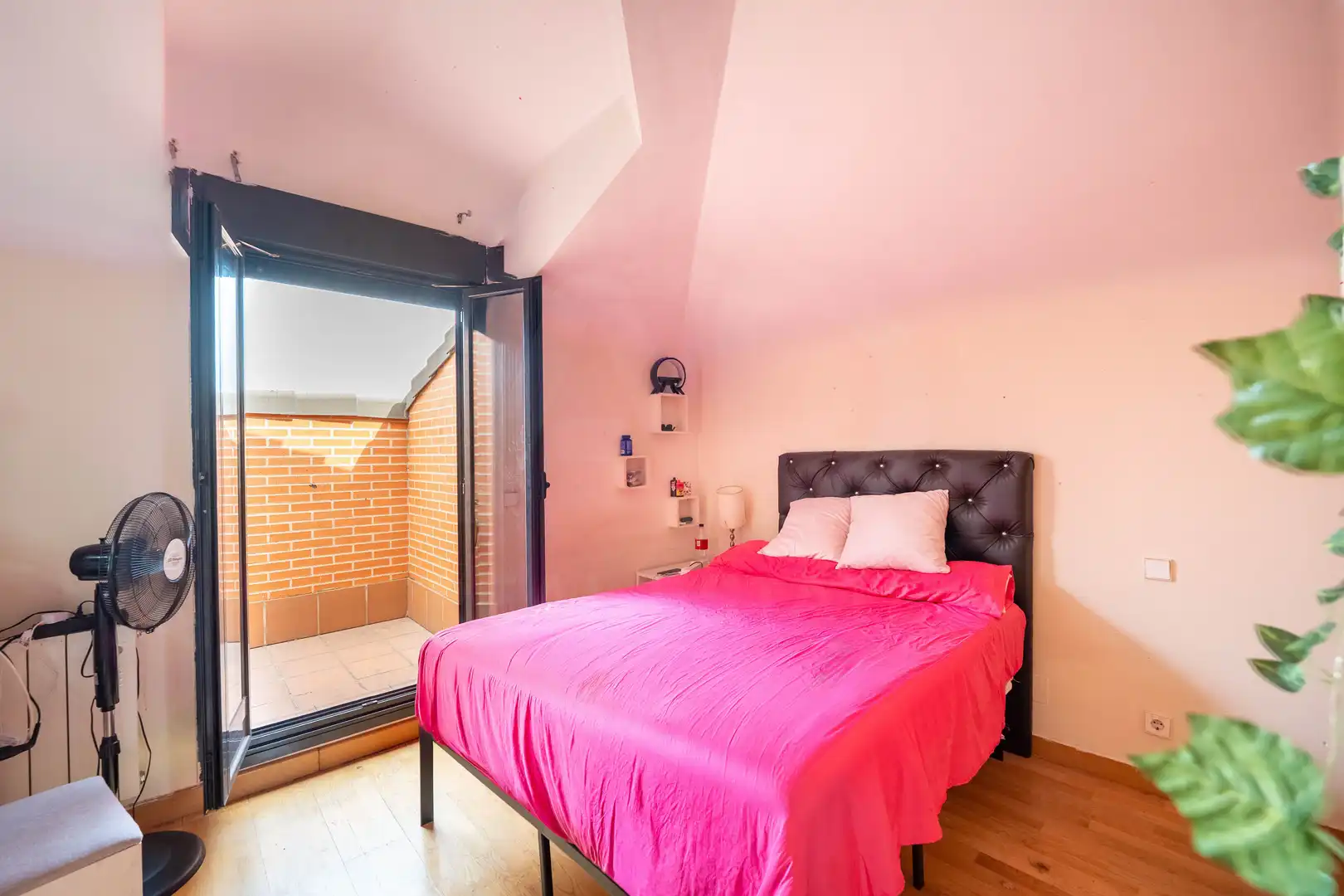 Habitación de Dúplex en venta en Torrejón de Ardoz con Calefacción, Terraza y Piscina