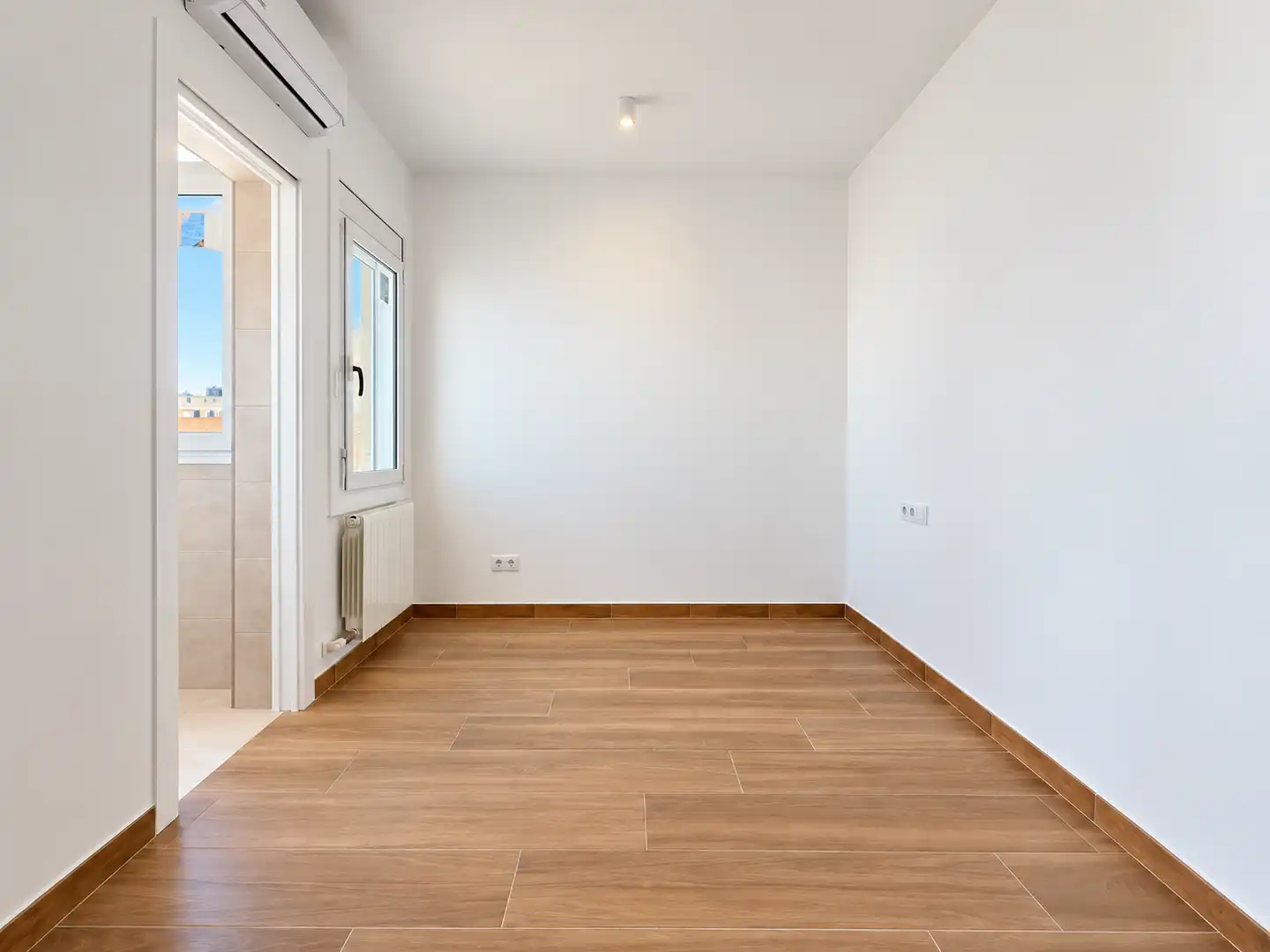 Piso con terraza en venta en Carrer de València, imagen 16