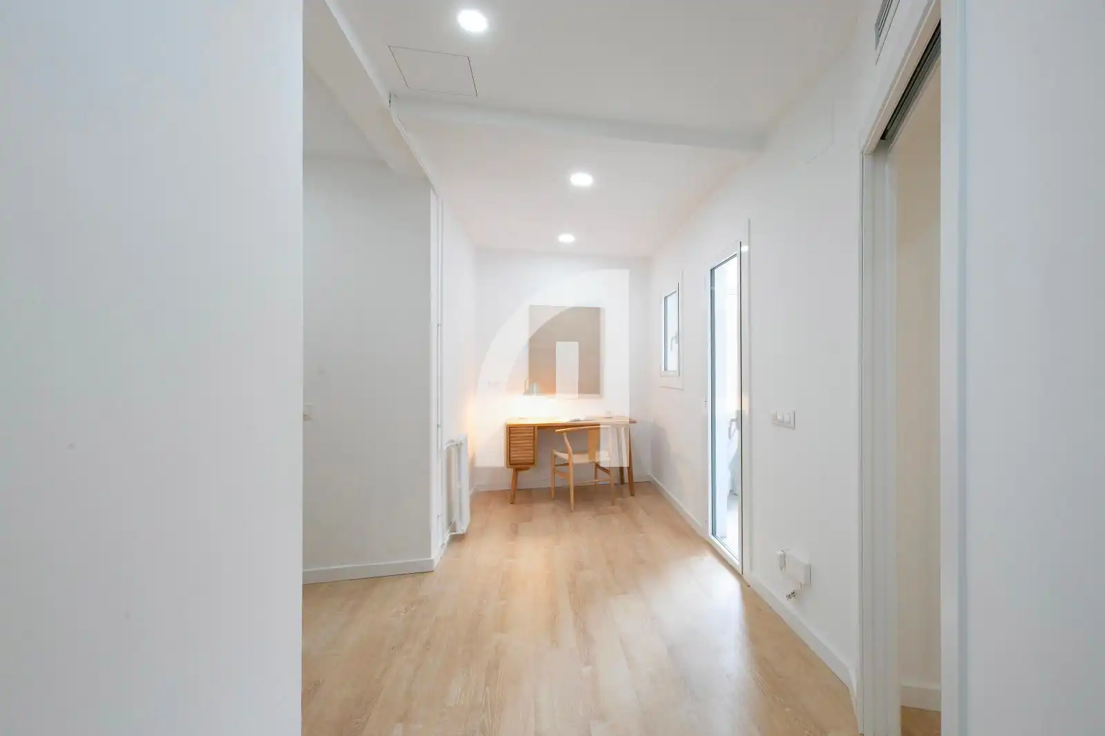 Wohnung zum Verkauf in Barcelona mit Klimaanlage, Heizung und Parkett