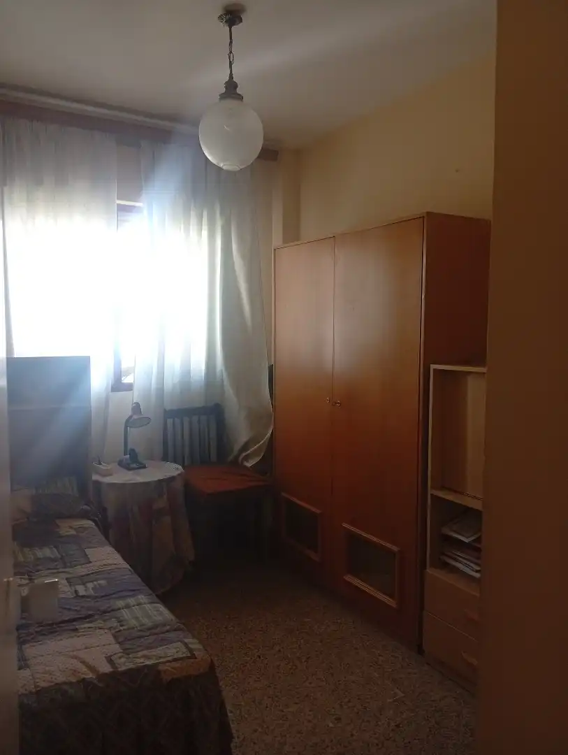 Schlafzimmer von Wohnung zum Verkauf in Jaén mit Klimaanlage, Möbliert und Ofen