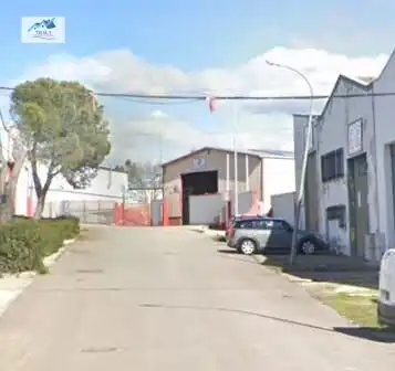 Vista exterior de Nave industrial en venta en El Viso de San Juan