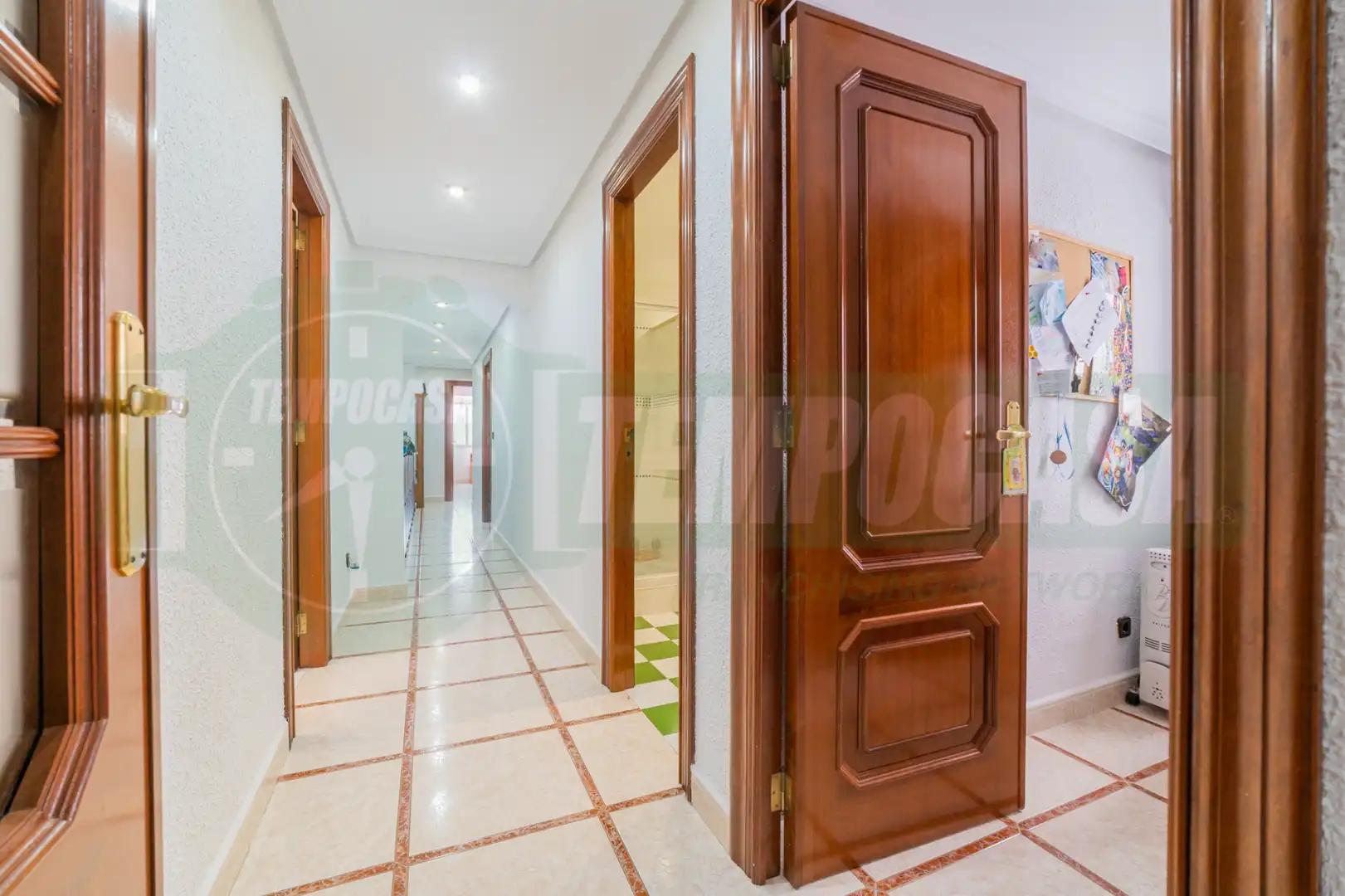 Piso con terraza en venta en Carrer de Rodrigo de Pertegás 23, imagen 8