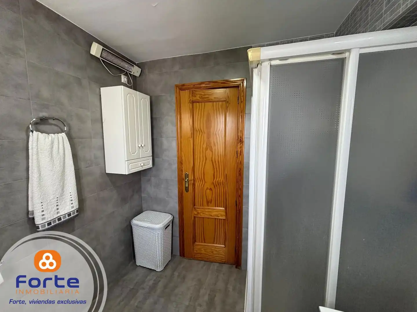 Baño de Piso en venta en Córdoba con Aire acondicionado, Calefacción y Terraza