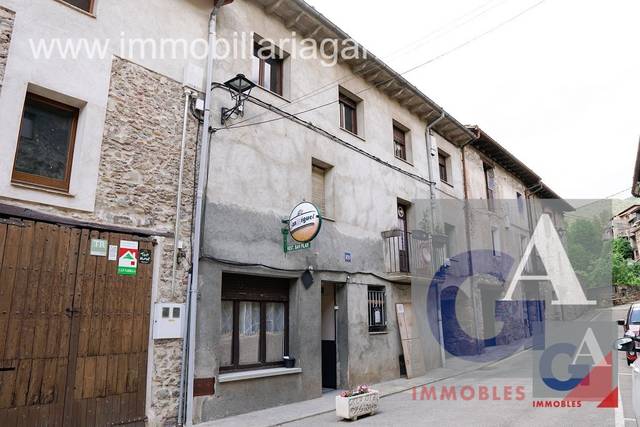 Casa-chalet en Venta en Riudaura