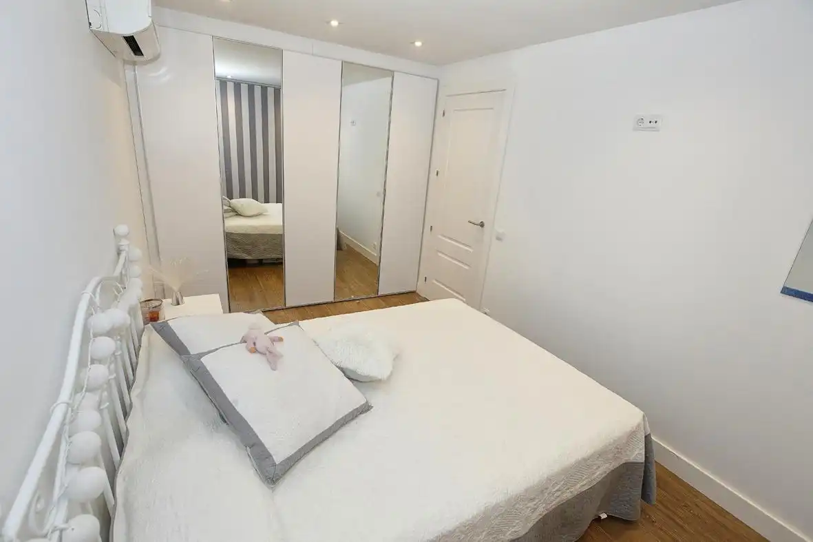 Habitación de Casa adosada en venta en Alcanar con Calefacción, Jardín privado y Terraza