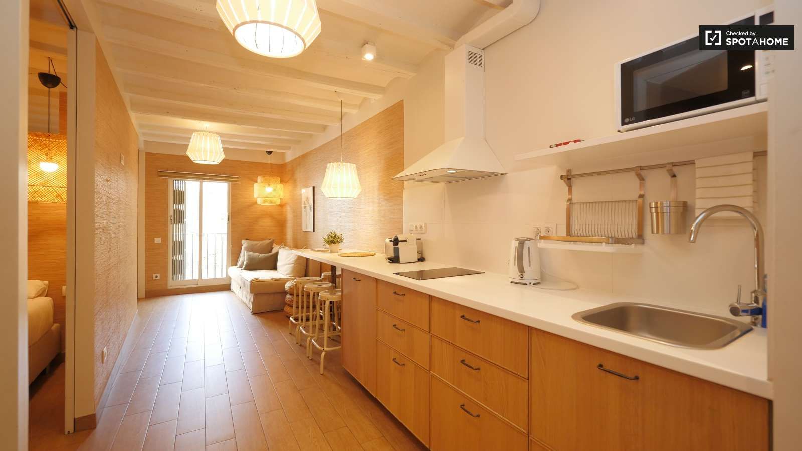 Apartment to share in Barri Gòtic