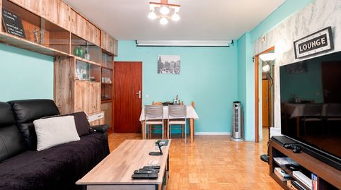 Foto 5 de Apartamento en venta en Calle Pico de Los Artilleros, Vinateros, Madrid Capital