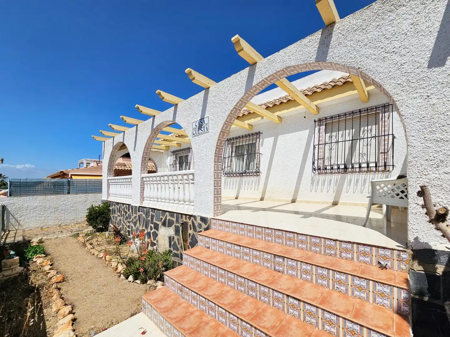 Exterior view of Houses for sale in Santa Pola  with Private garden, Terrace and Furnished